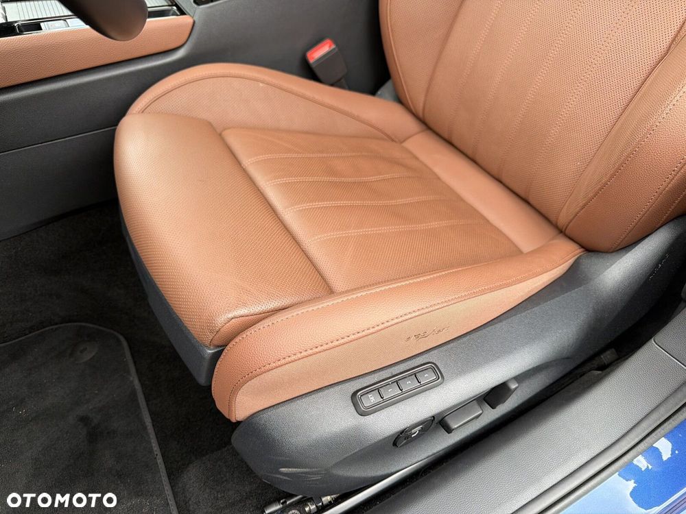Skoda Superb 2.0 TDI SCR 4x4 L&K DSG - 14