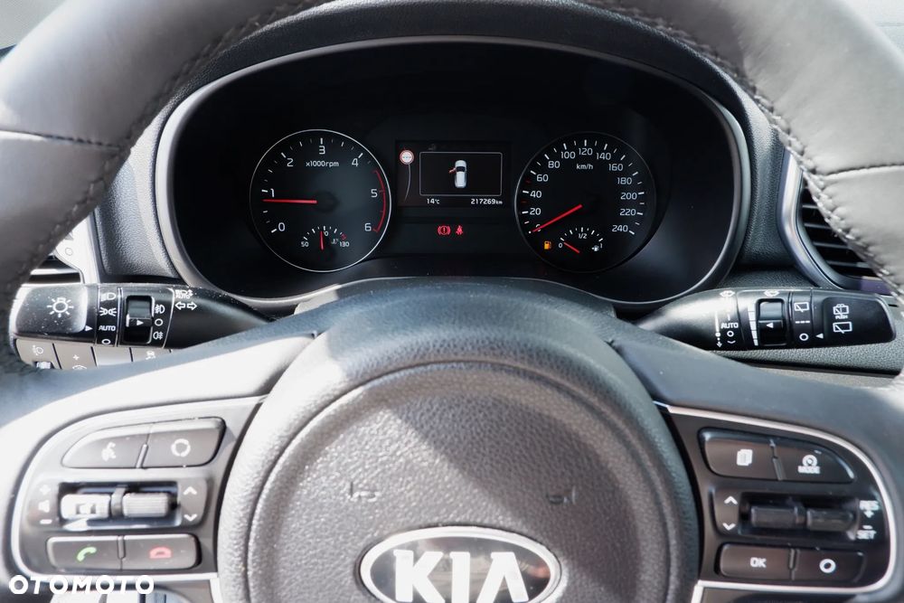 Kia Sportage 1.7 CRDI 2WD Dream-Team Edition - 16