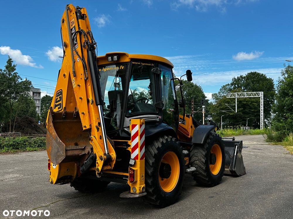 JCB 4cx - 12