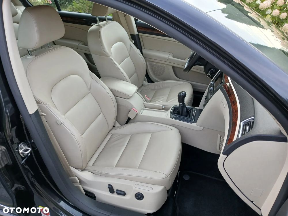 Skoda Superb 2.0 TDI Exclusive - 27