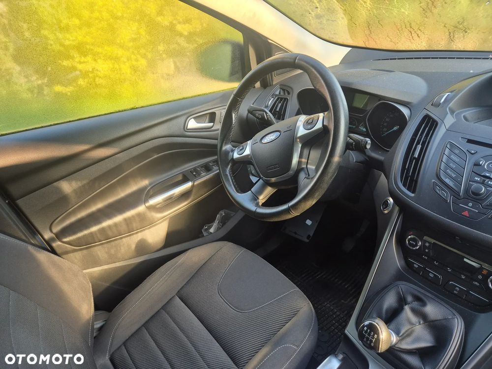 Ford Kuga - 7
