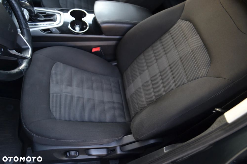 Ford Galaxy - 18