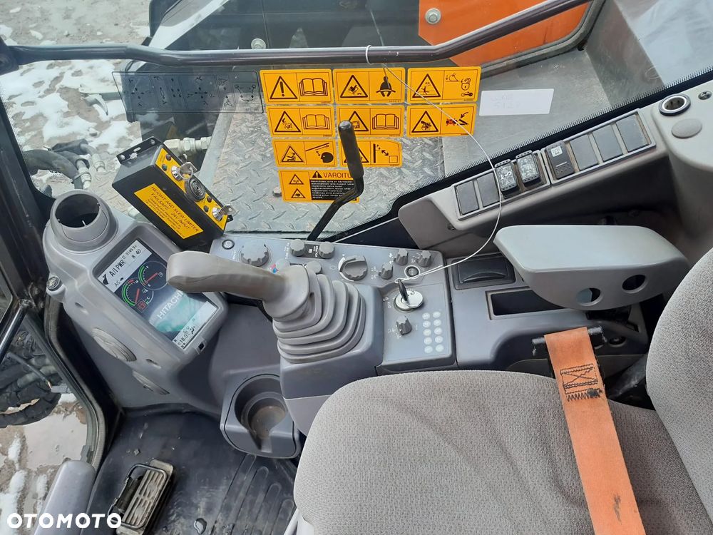 Hitachi ZX85USB-5A, 3149mtg, 2018r. szybkozłącze i 3 łyżki, BEZ DPF - 18