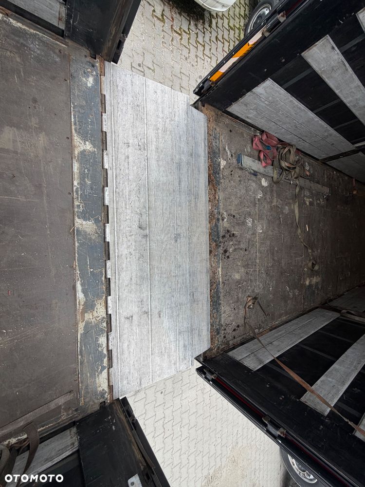 Mercedes-Benz 2545 GigaSpace Wielton Przelotowy Bez retarder - 24