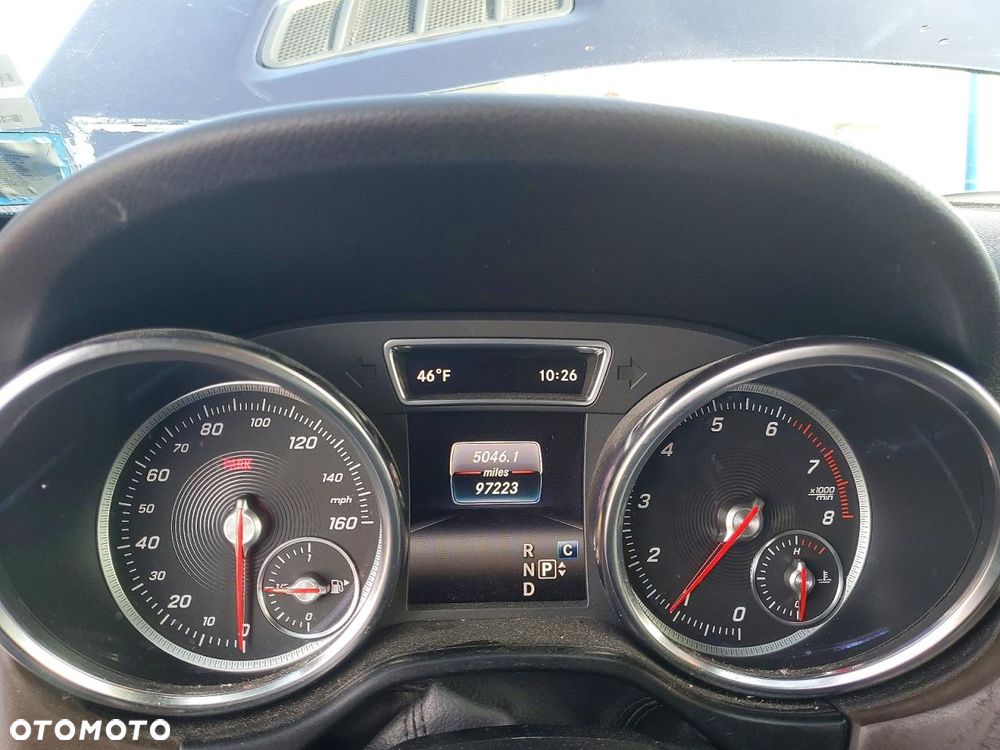 Mercedes-Benz GLE - 11