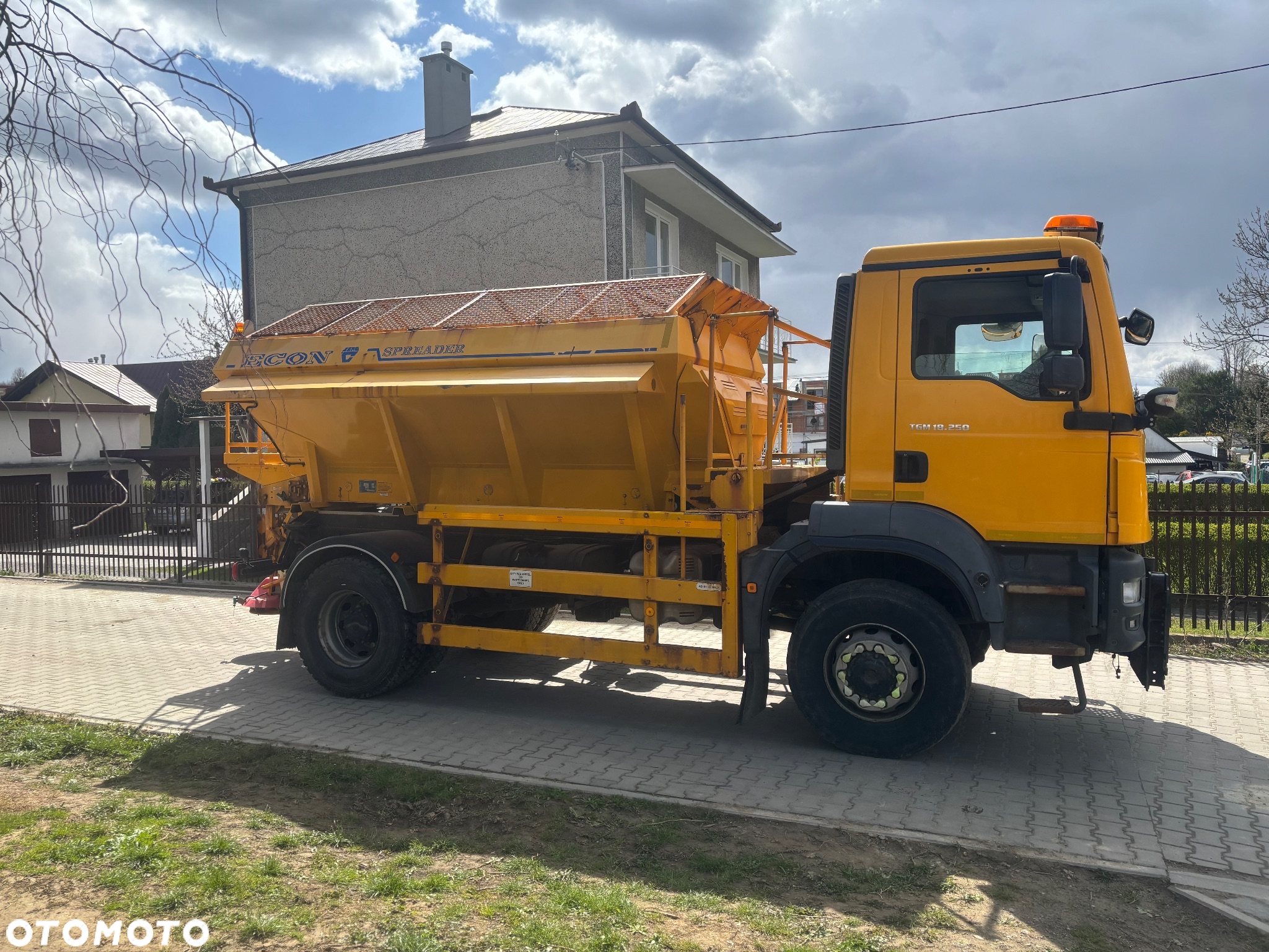 MAN TGM 18.250 4X4BB Piaskarka solarka econ pług schmidt - 2