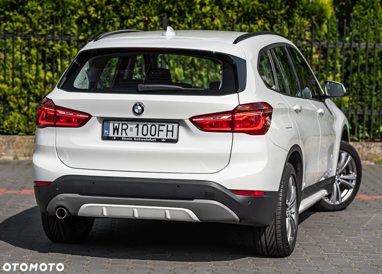 BMW X1 sDrive18d Sport Line - 13
