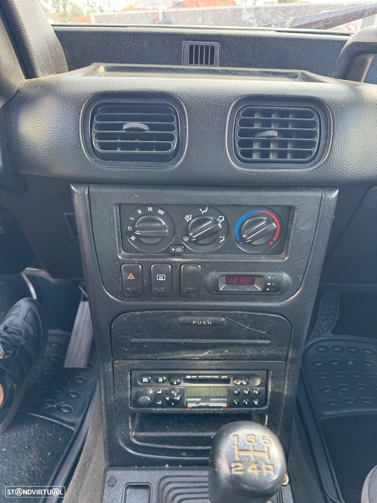 Hyundai Galloper - 10