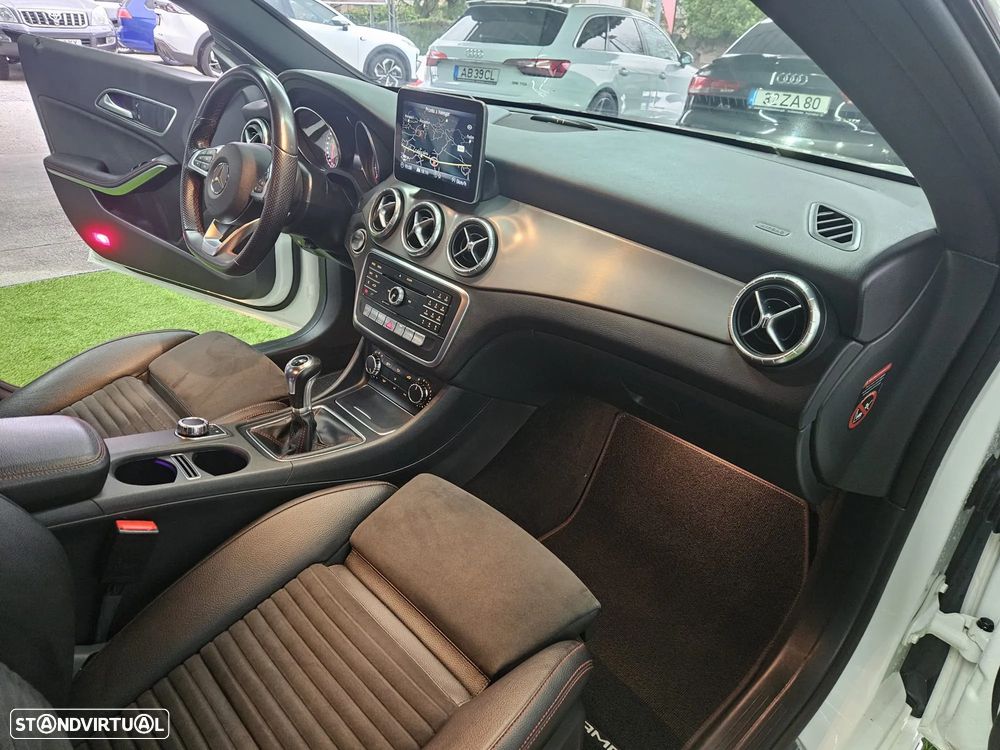 Mercedes-Benz CLA 180 d AMG Line - 25