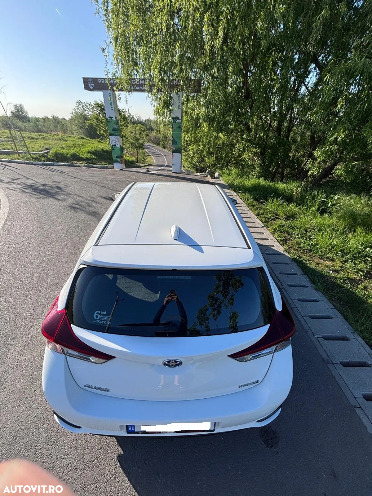 Toyota Auris 1.8 L VVT-i Hybrid Sol - 14