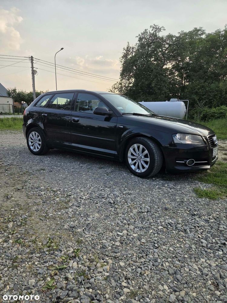 Audi A3 Sportback - 11