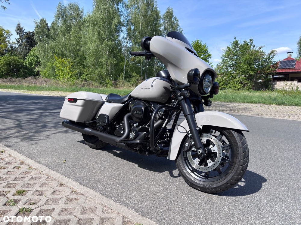 Harley-Davidson FLHS Electra Glide - 1