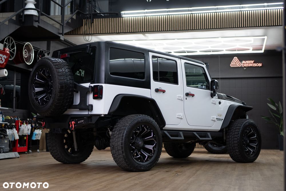 Jeep Wrangler 3.6 Unlim Sahara - 11