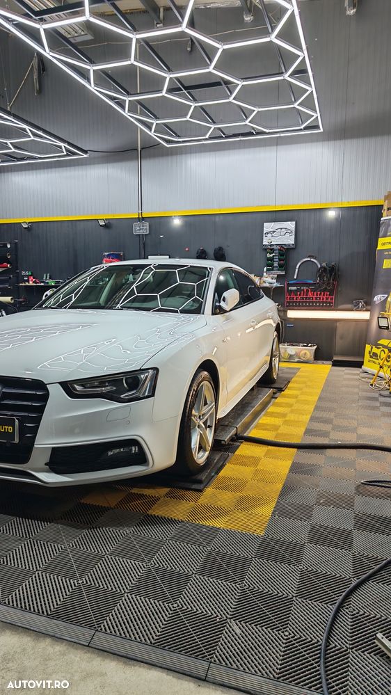 Audi A5 Sportback 2.0 TDI quattro Stronic - 4