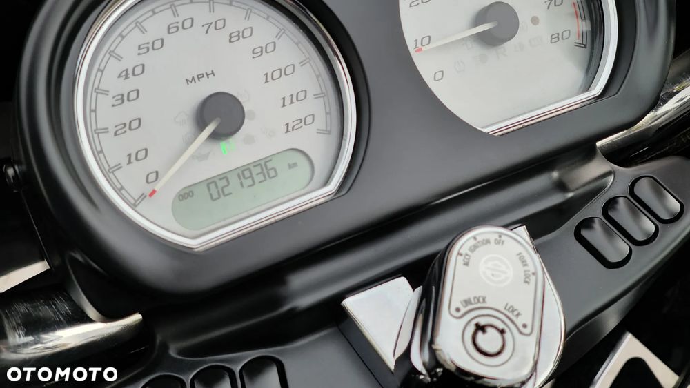 Harley-Davidson Touring Road Glide - 18