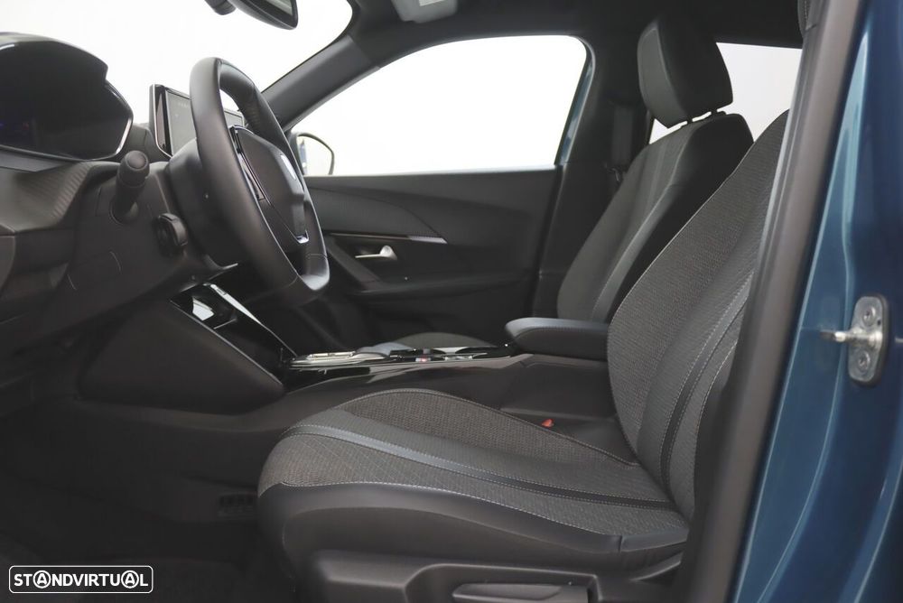 Peugeot e-2008 54 kWh Allure - 5