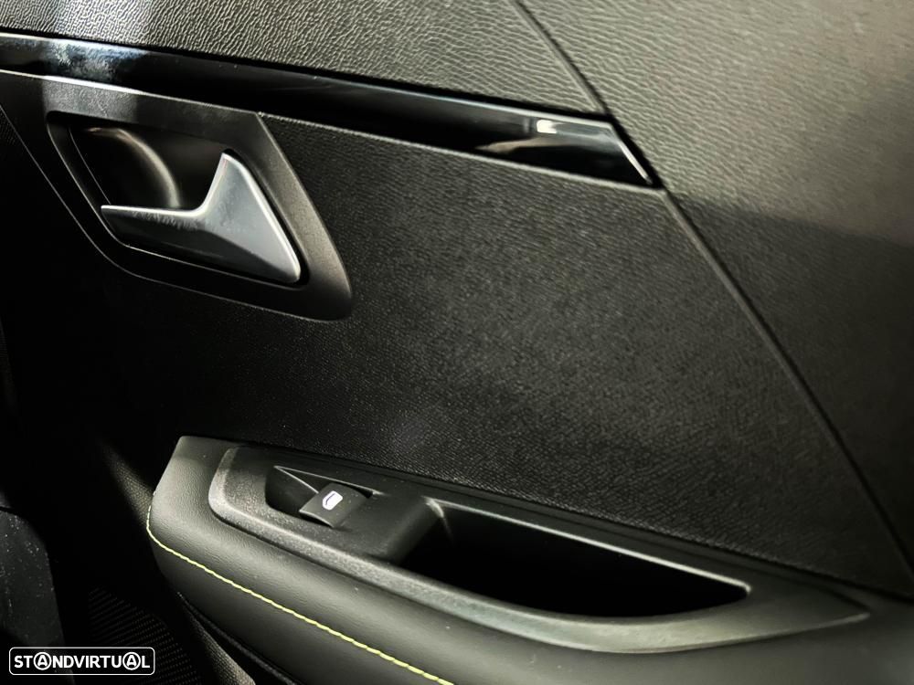 Peugeot e-208 50 kWh GT Pack - 28