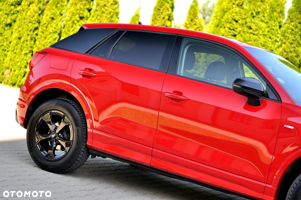 Audi Q2 35 TDI S tronic sport - 4