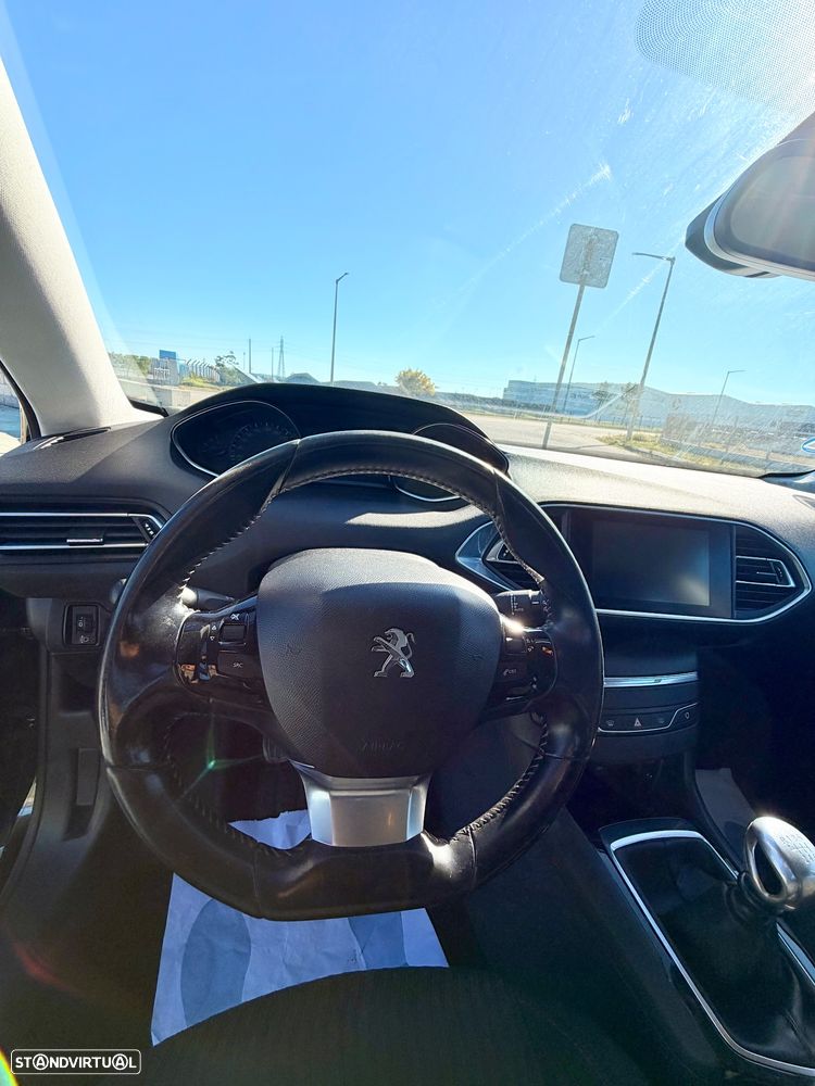 Peugeot 308 SW BlueHDi 120 Stop & Start Style - 17