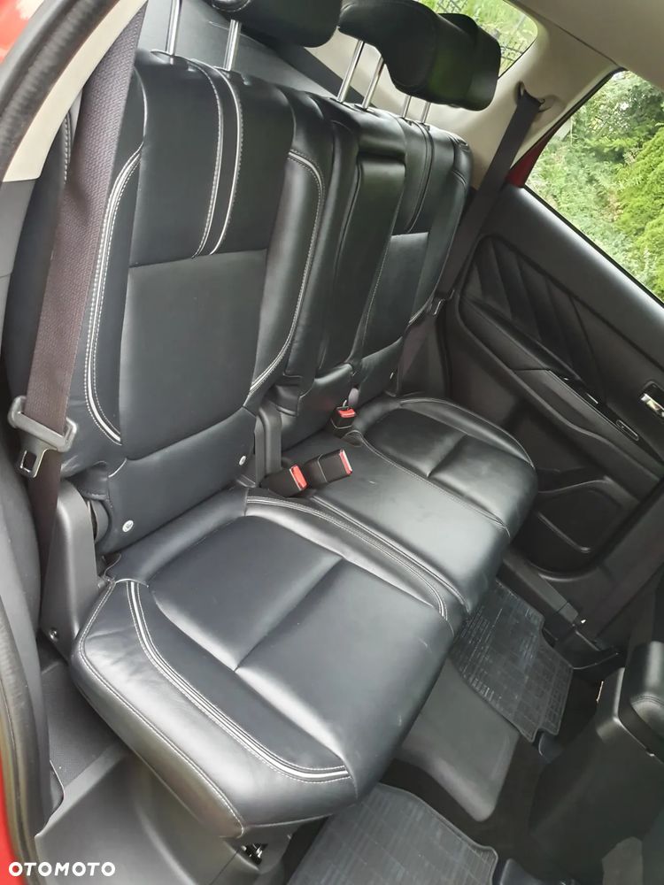 Mitsubishi Outlander PHEV Instyle NAVI + - 23