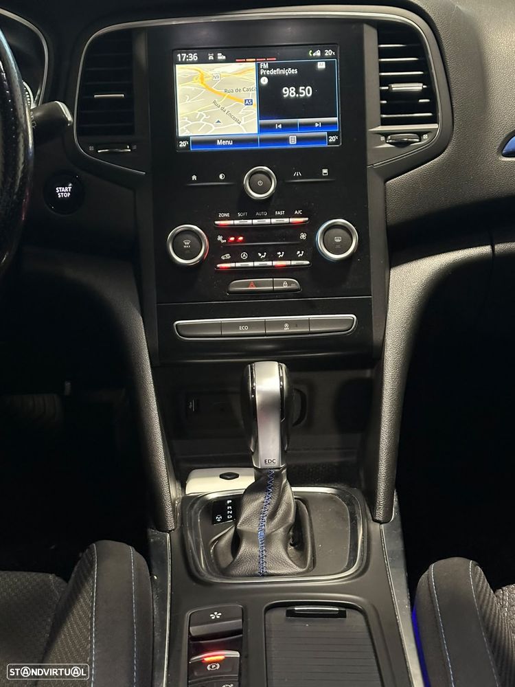 Renault Mégane Sport Tourer - 9