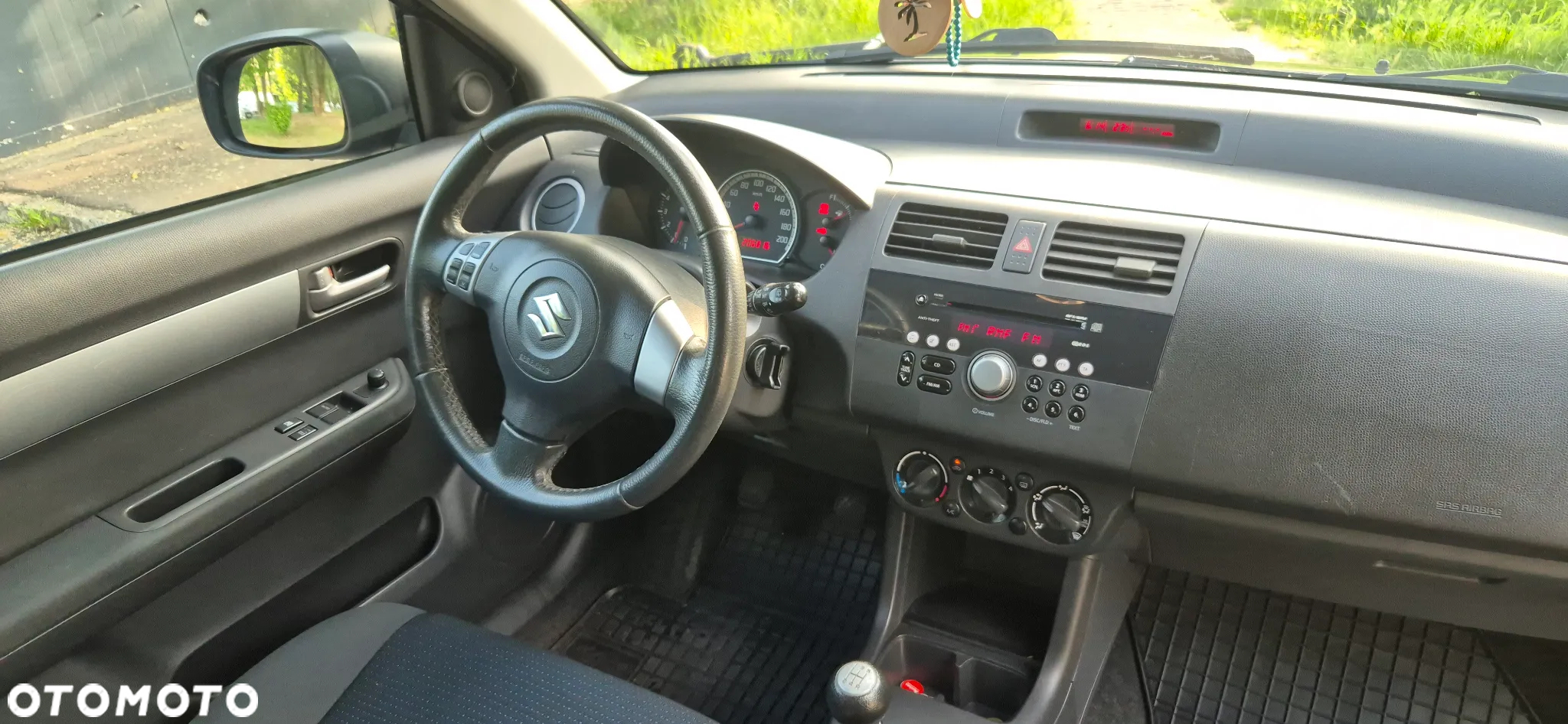 Suzuki Swift - 7