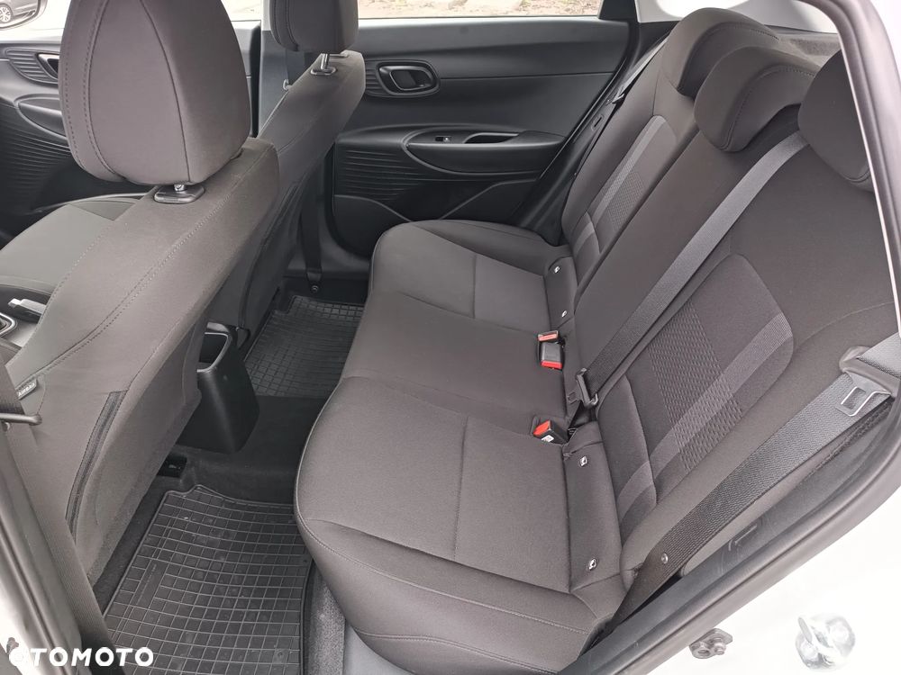 Hyundai i20 - 18