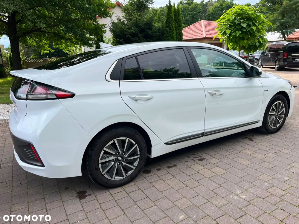 Hyundai IONIQ Premium - 4
