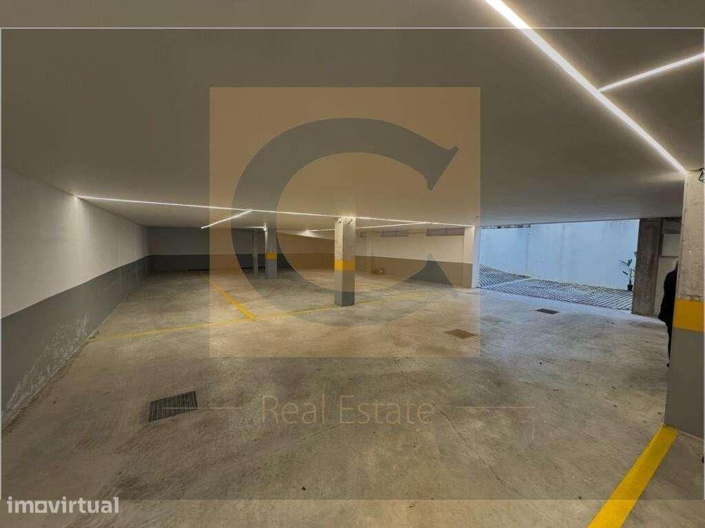 Moradia T4 Triplex Nova | Parque da Cidade | Terraço com Vista Mar | G - Grande imagem: 5/28