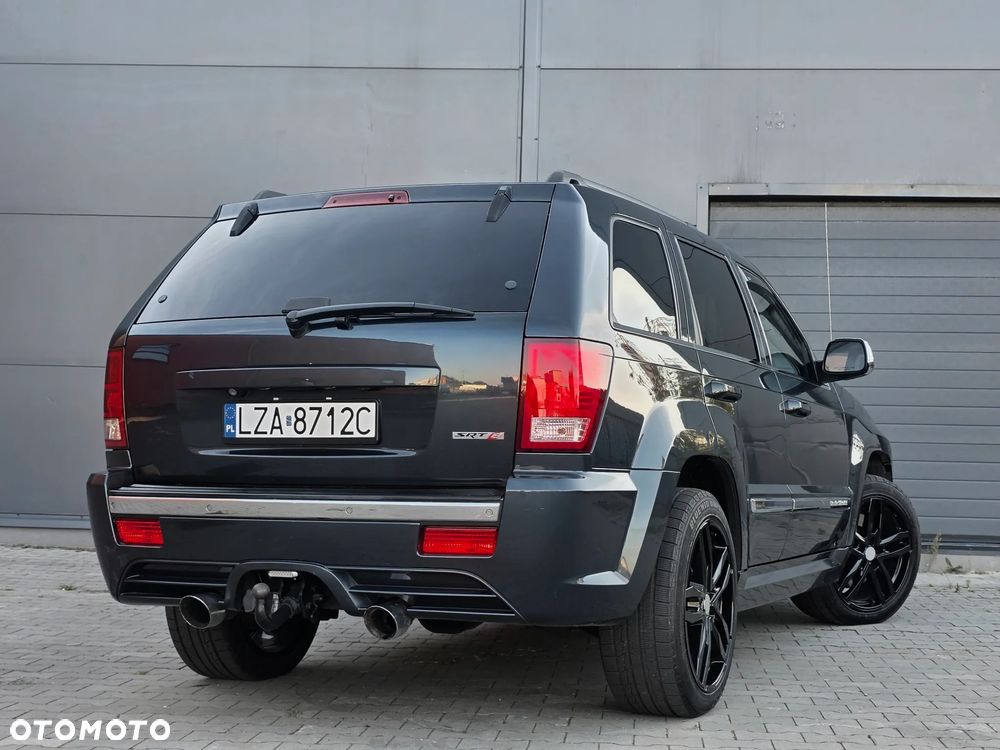Jeep Grand Cherokee - 13