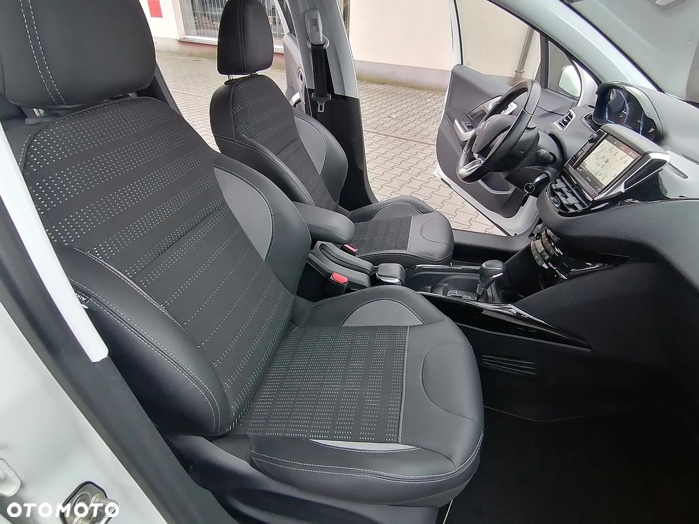 Peugeot 2008 PureTech 110 GPF Stop&Start EAT6 Active - 24