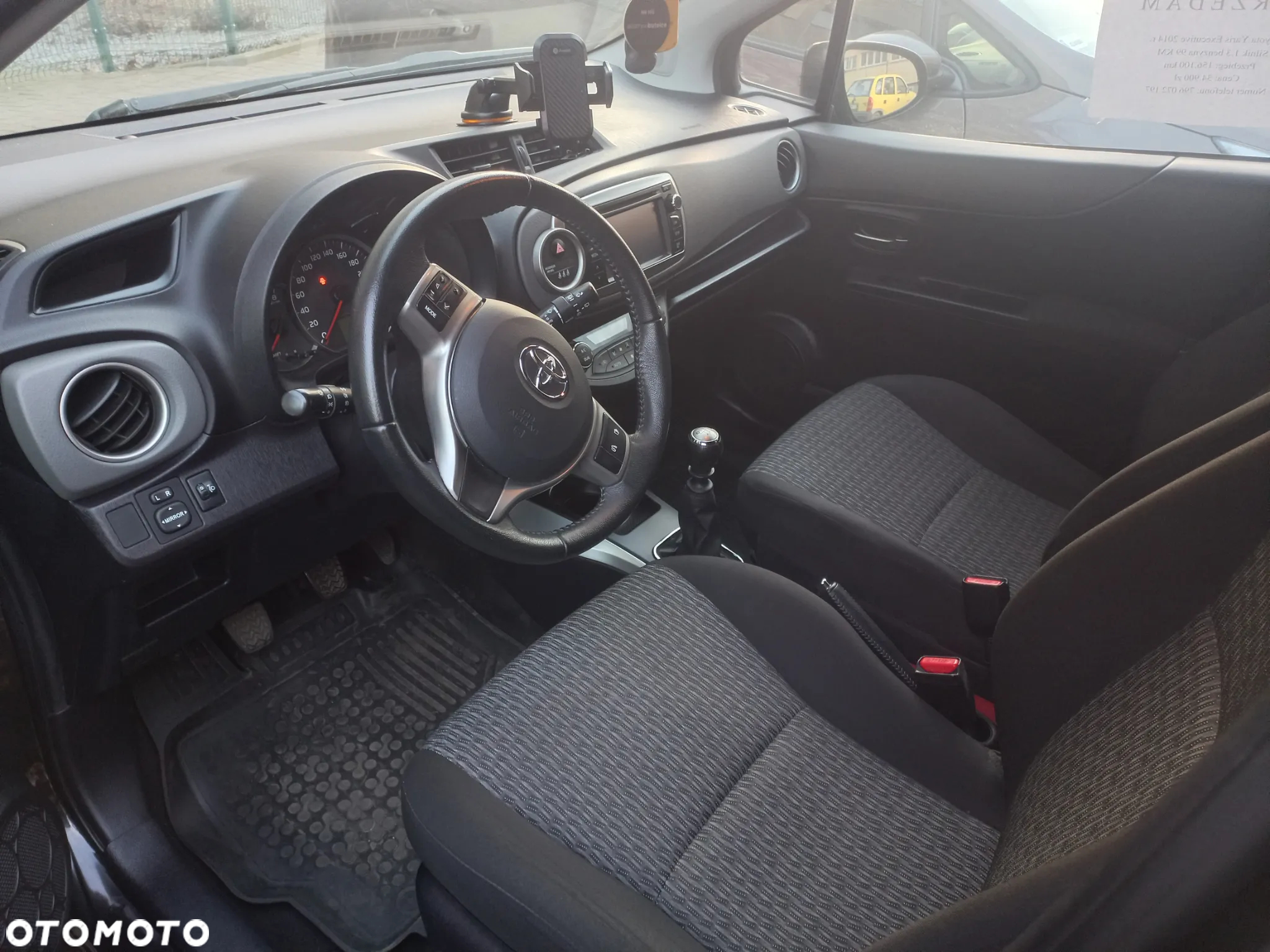Toyota Yaris - 7