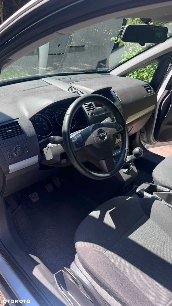 Opel Zafira - 7