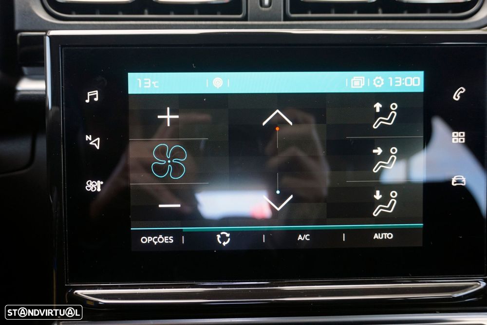 Citroën C3 1.2 PureTech Shine - 19