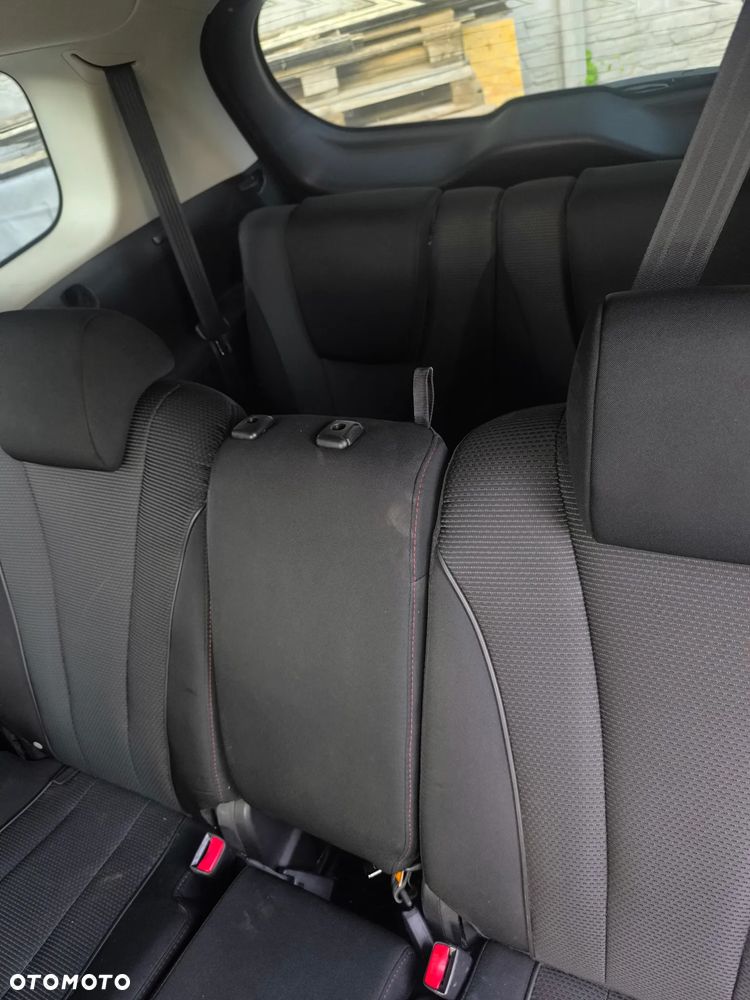 Mazda 5 - 14