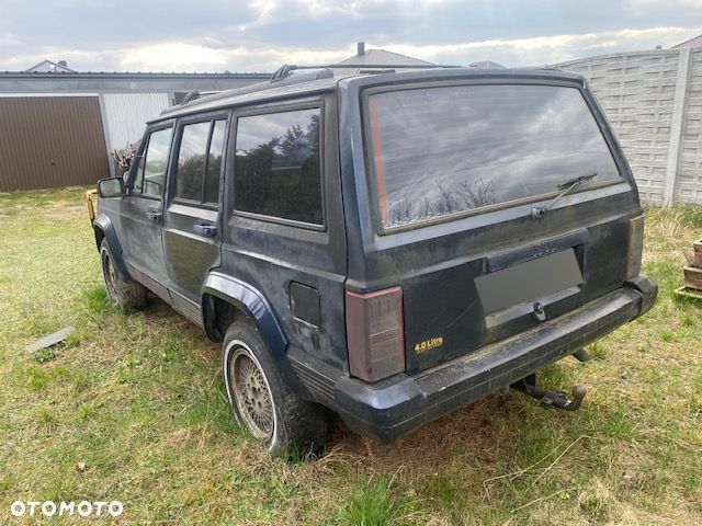 Jeep Cherokee 1992 photo 2