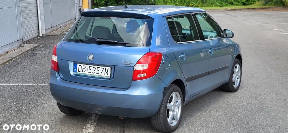 Skoda Fabia 1.6 16V Ambiente - 12