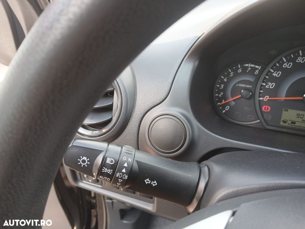 Mitsubishi Space Star 1.2 2WD MT Inform - 9