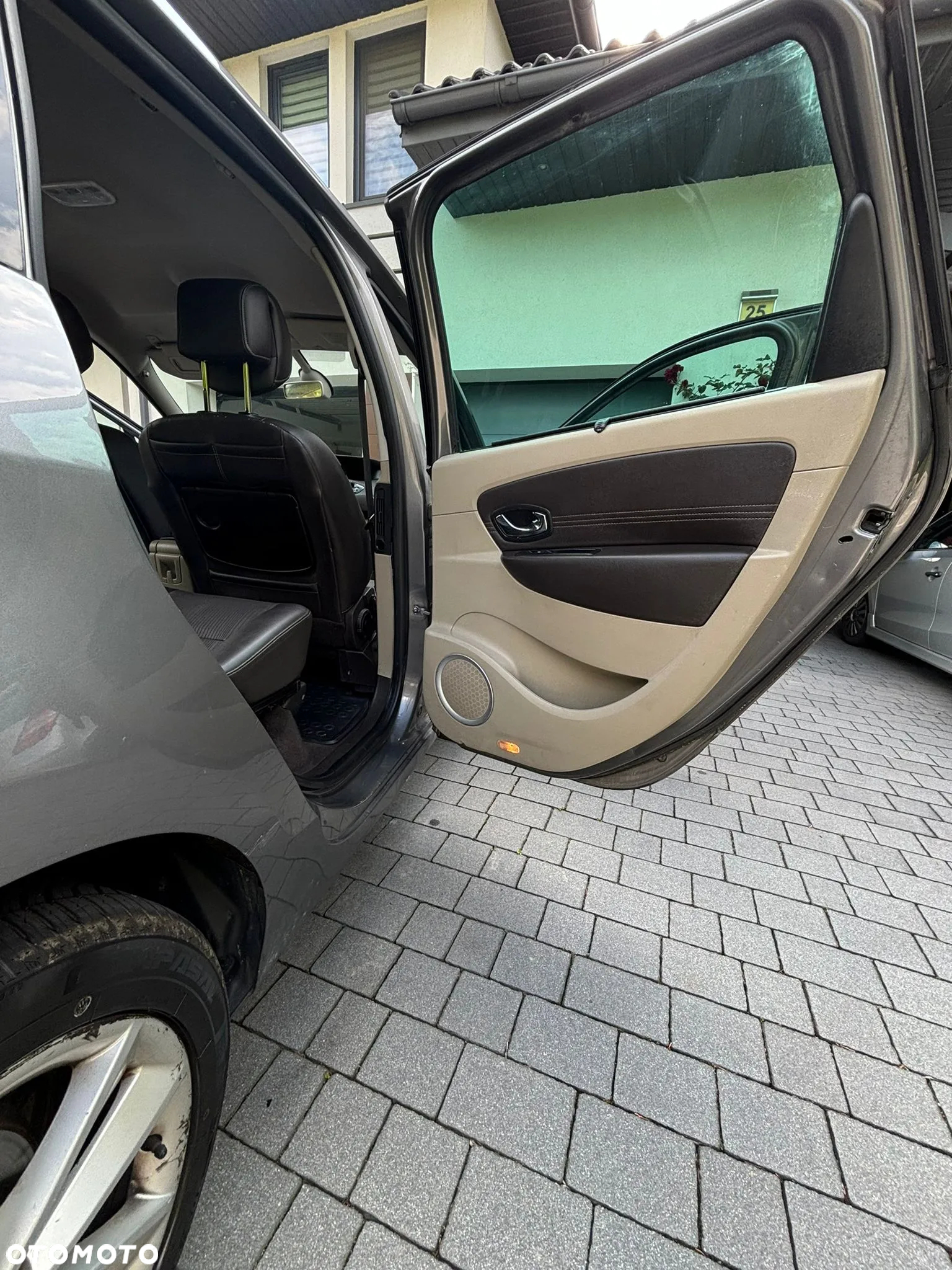 Renault Scenic 1.9 dCi Expression - 10