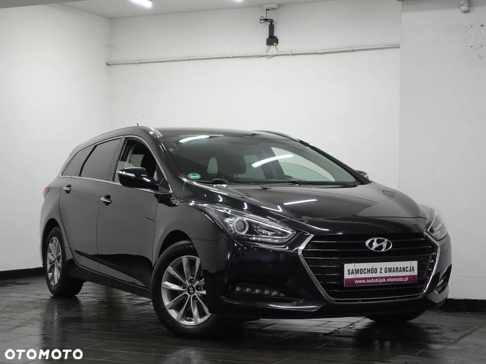 Hyundai i40 Kombi blue 1.7 CRDi Trend - 12