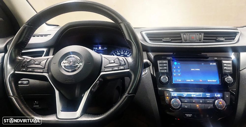 Nissan Qashqai 1.2 DIG-T Acenta Connect - 11