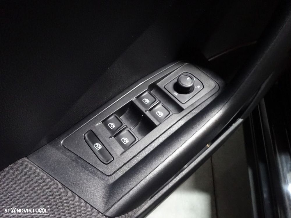 VW T-Roc 2.0 TDI Conceptline - 9