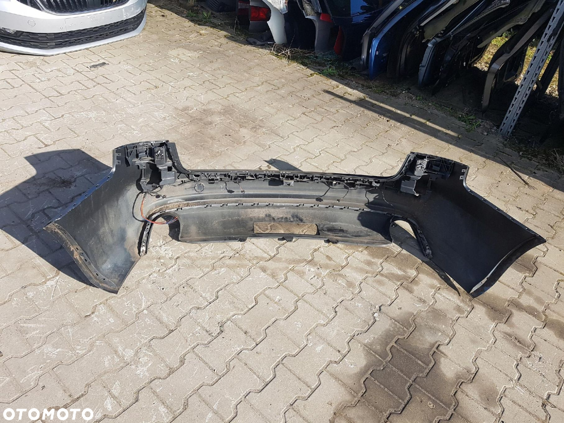 AUDI A4 B8 LIFT 11-15r KOMBI ZDERZAK TYŁ TYLNY LX7R - 11