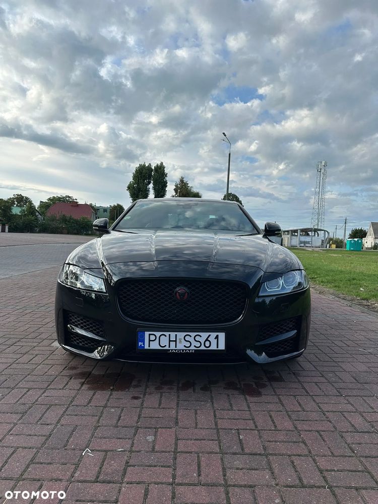 Jaguar XF 20d AWD R-Sport - 1