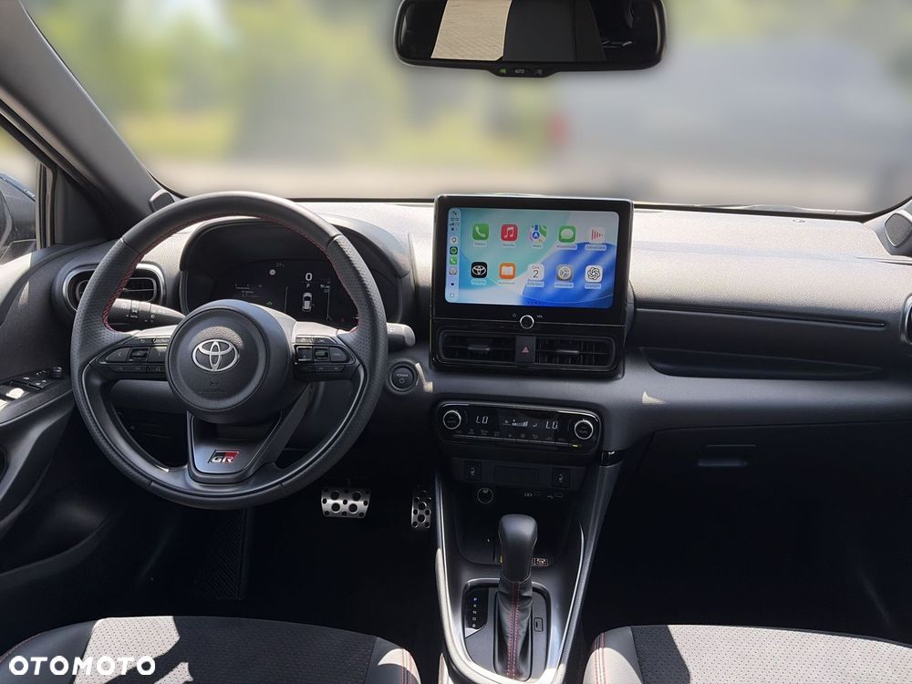 Toyota Yaris - 4