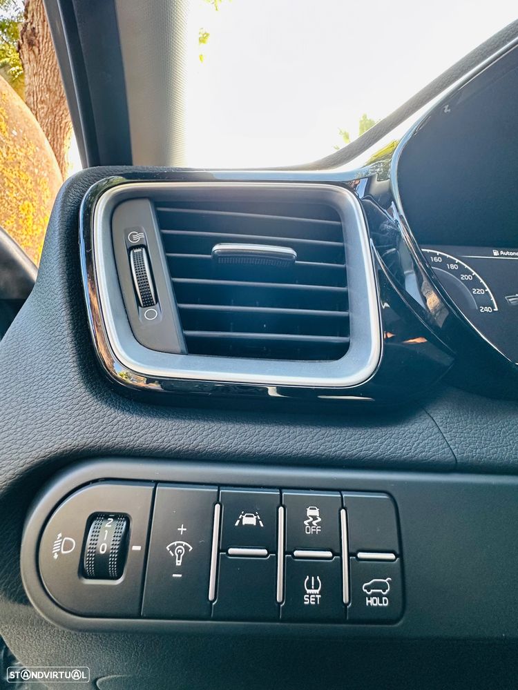 Kia XCeed 1.0 T-GDi Tech - 27