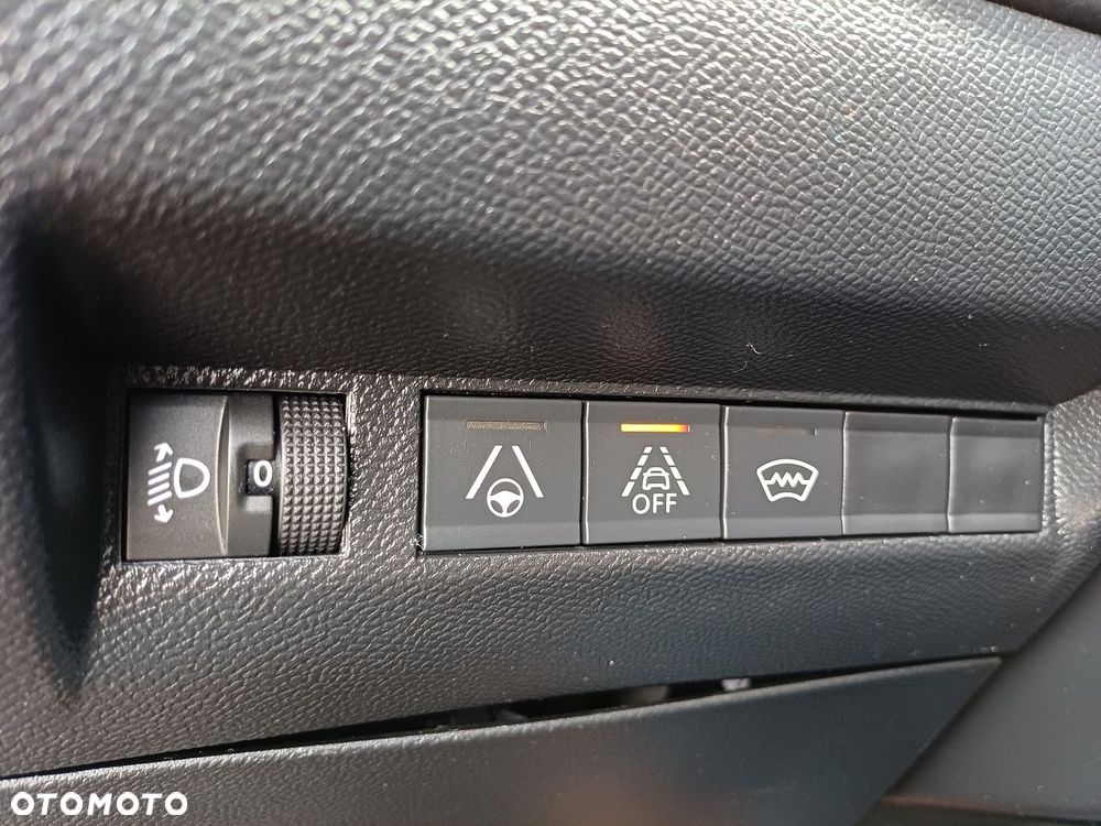 Peugeot 2008 - 24