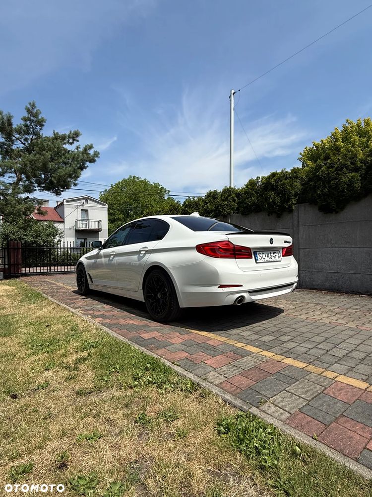 BMW Seria 5 530i M Sport sport - 2