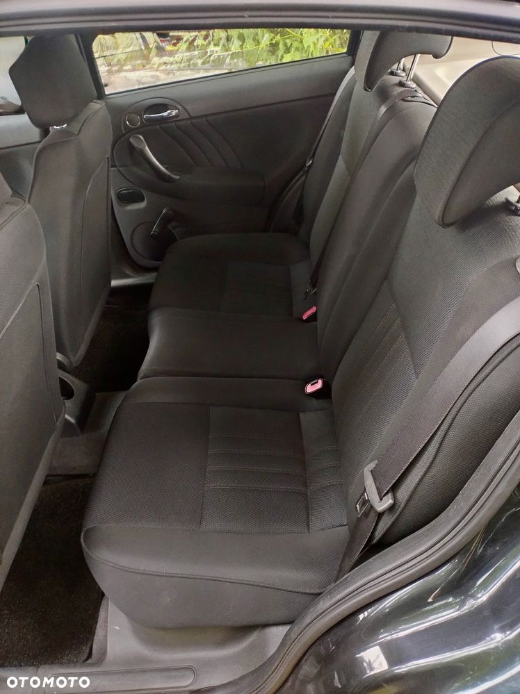 Alfa Romeo 147 1.6 Twin Spark Distinctive - 16