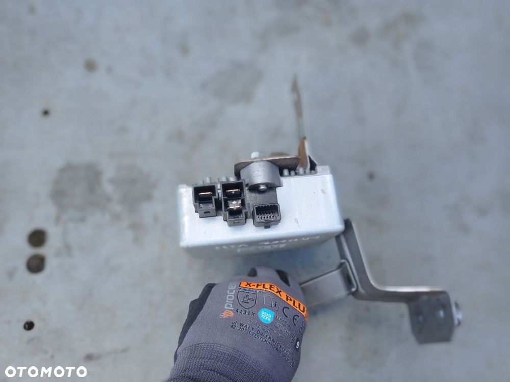 moduł bsi mitsubishi lancer viii x 8637a825 - 3